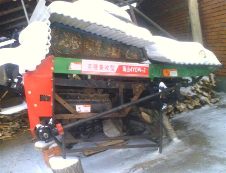 出售海山554拖拉机带背负式玉米收割机_黑龙