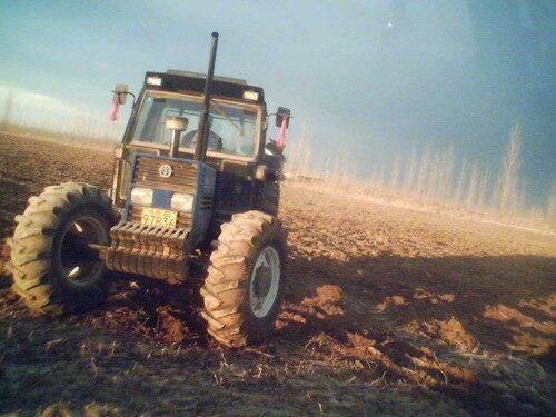 出售2005年纽荷兰110-90拖拉机_新疆昌吉回族