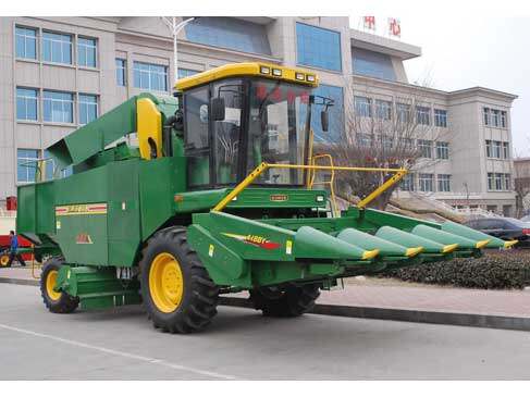 巨明4YZ-4玉米收割机-巨明玉米联合收获机-报
