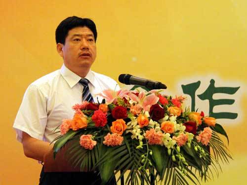 巨明集团董事长兼总经理崔守波在年会致辞-山东巨明 2013年销售收入