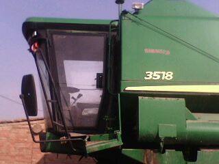 2010年约翰迪尔3518联合收割机_新疆昌吉回