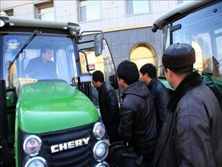 三一重工牵引车_海陆重工销售收入