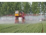 东方红3WX-1200G自走式高秆作物喷杆喷雾机