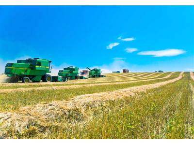 约翰迪尔收割机@内蒙古
