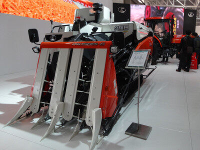 久保田PRO588i-G收割机