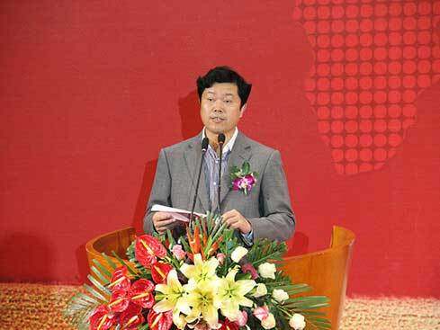 沃得集团总裁王伟耀致辞