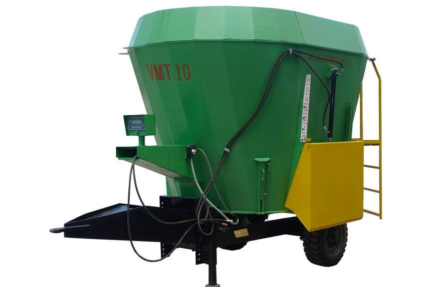 现代农装VMT-10系列牵引立式全日粮搅拌喂料车
