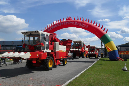 谷神玉米机批量装备合作社