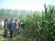 天津蓟县召开秋季保护性耕作及玉米联合收获现场会