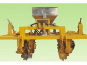 3ZP-2X0.3型宿根蔗中耕施肥机