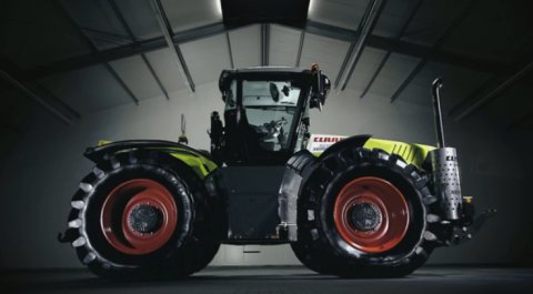 CLAAS) XERION 4000