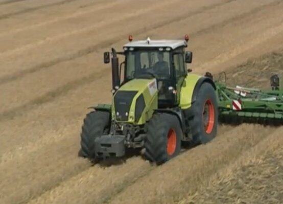 CLAAS（科乐收) AXION 820拖拉机