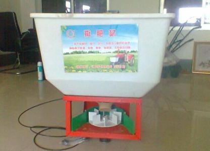 天津佳昊800型农用撒肥机