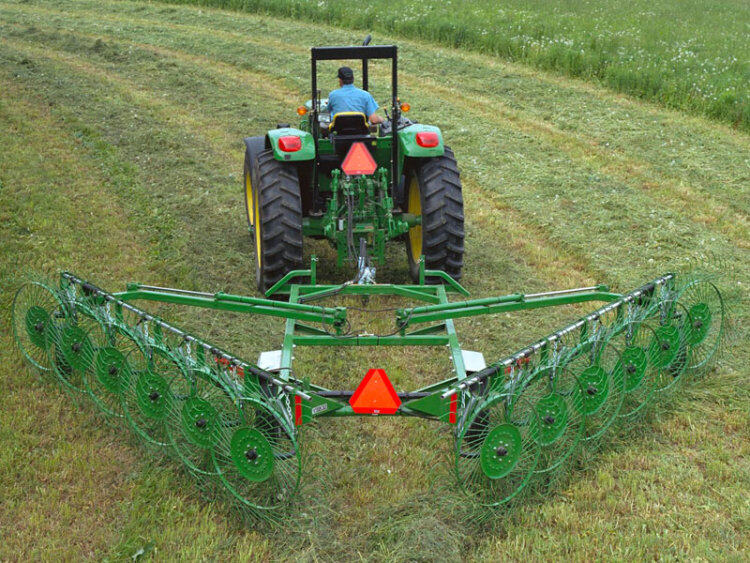 约翰迪尔wr10搂草机