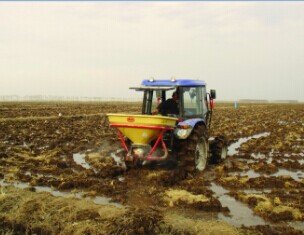 格兰PS系列水稻田专用摆杆精量撒肥机