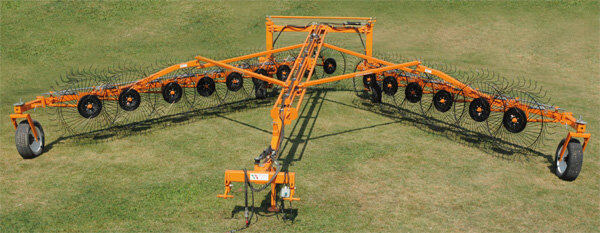 伊诺罗斯y103指盘式搂草机