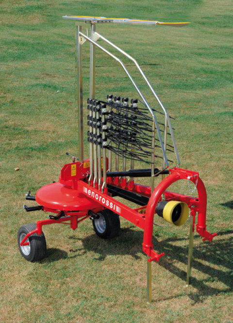 伊诺罗斯gf300-350旋转式搂草机