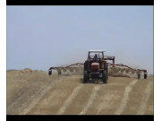 伊诺罗斯搂草机工作视频