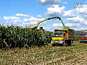 德国KRONE BIGx700青贮收割机作业视频