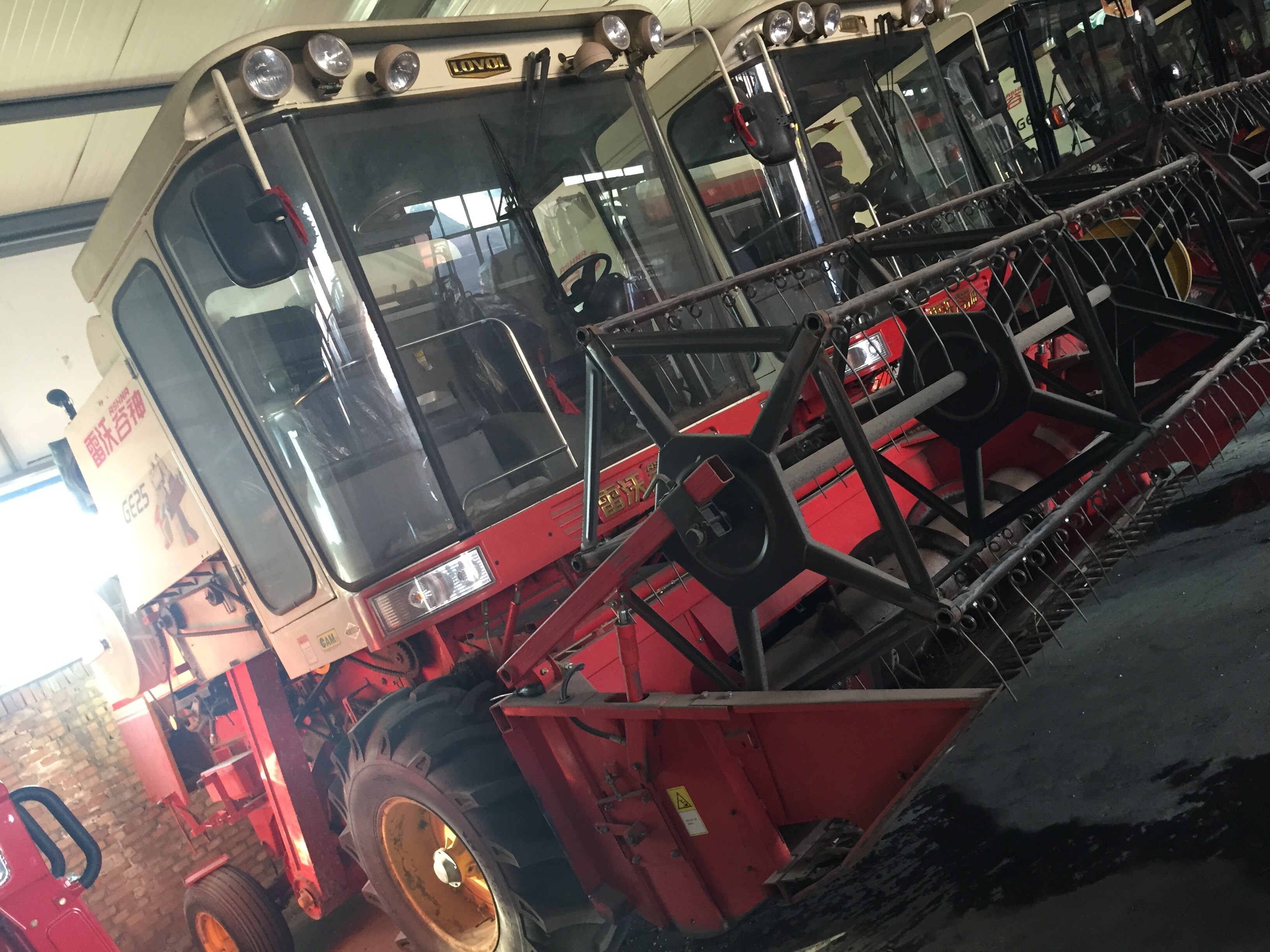 出售福田雷沃谷神麦客ge25联合收割机