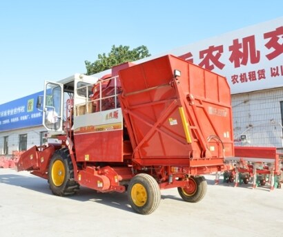 福田雷沃4YZ-3H（無剝皮）玉米收割機